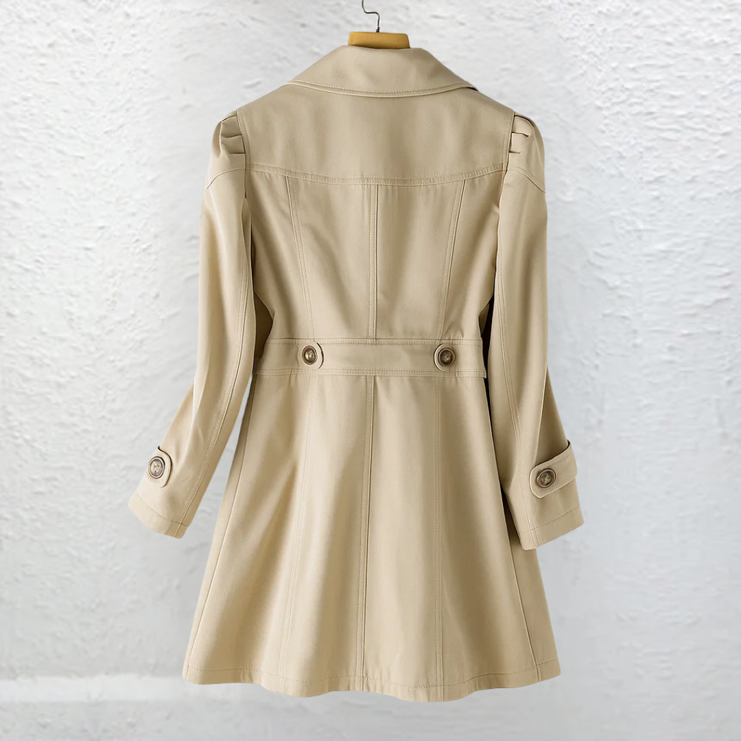 Trenchcoat, set forfra