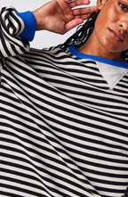 Oversized Stribet Sweater til Damer – styling-eksempel