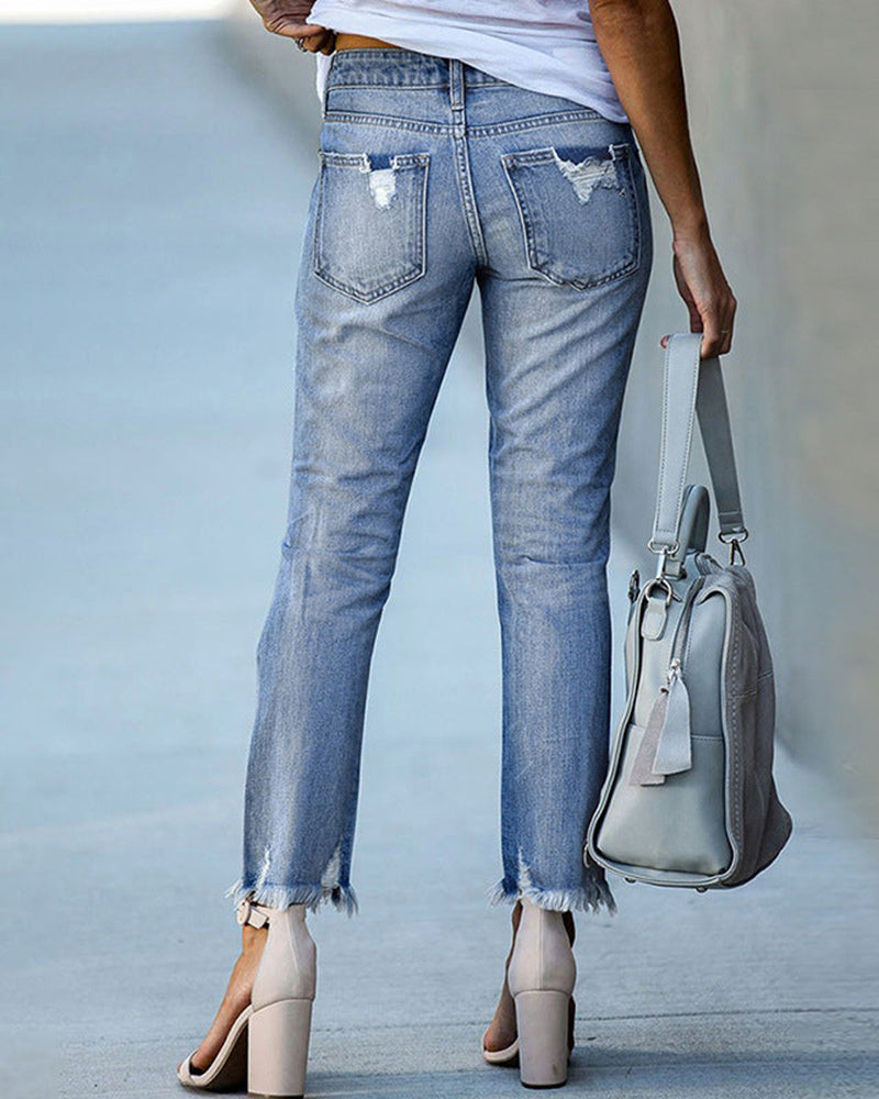 Liora slim fit jeans med rifter til damer, closeup af rifter
