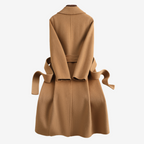 Elegant Trenchcoat med Bindebælte til Damer – detalje 3