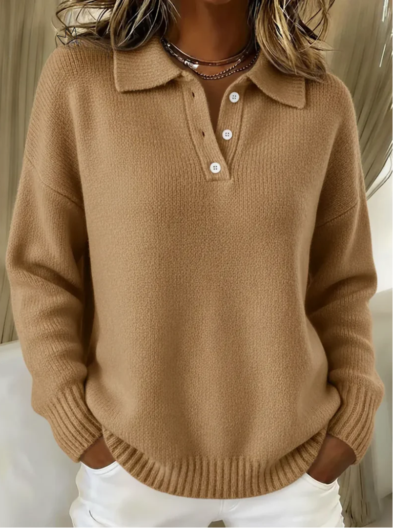 Strikket Polosweater i farven Beige, detalje af lukningen