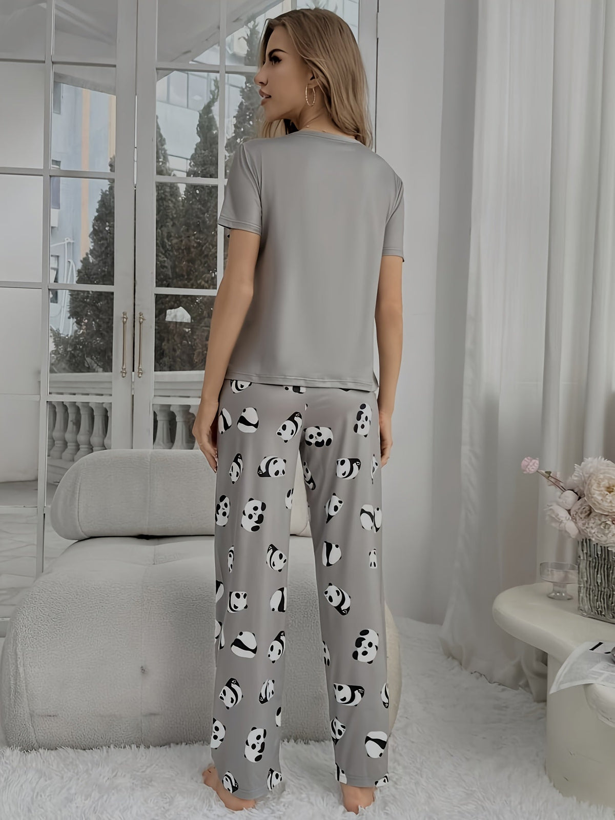 Blødt Grå Pyjamassæt med Pandaprint til Damer – detalje 2