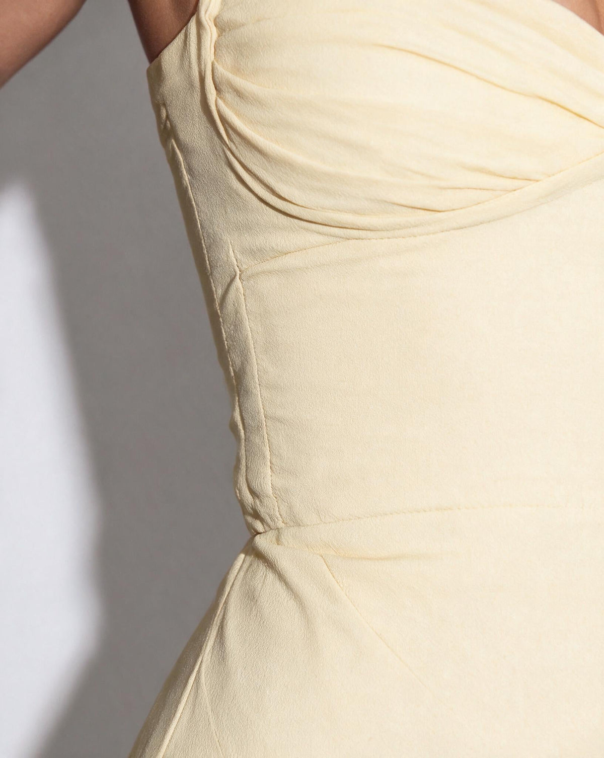 Ruched lace-up back maxi dress, detail view 6
