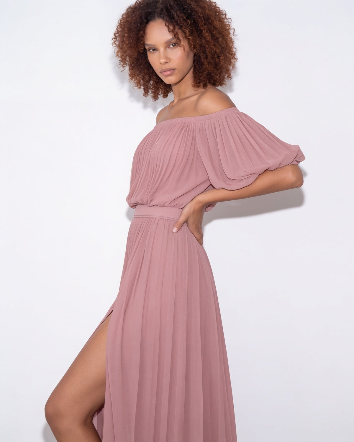 Pleated off-shoulder slit maxi gown, detail view 4