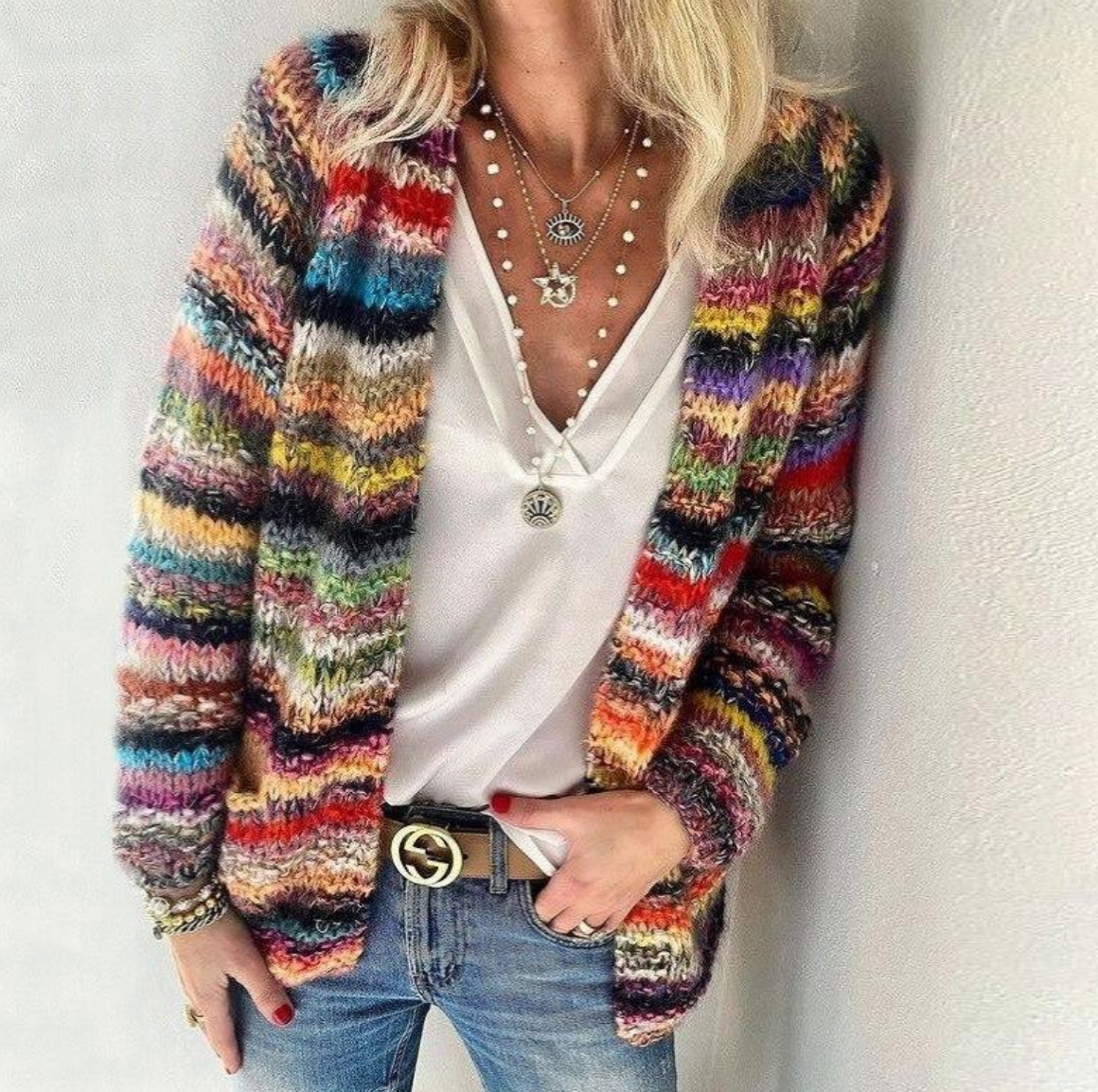 Flerfarvet Stribet Cardigan til Damer – set forfra