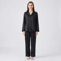 Elegant Satinpyjamas med Sjalskrave til Damer – båret på model