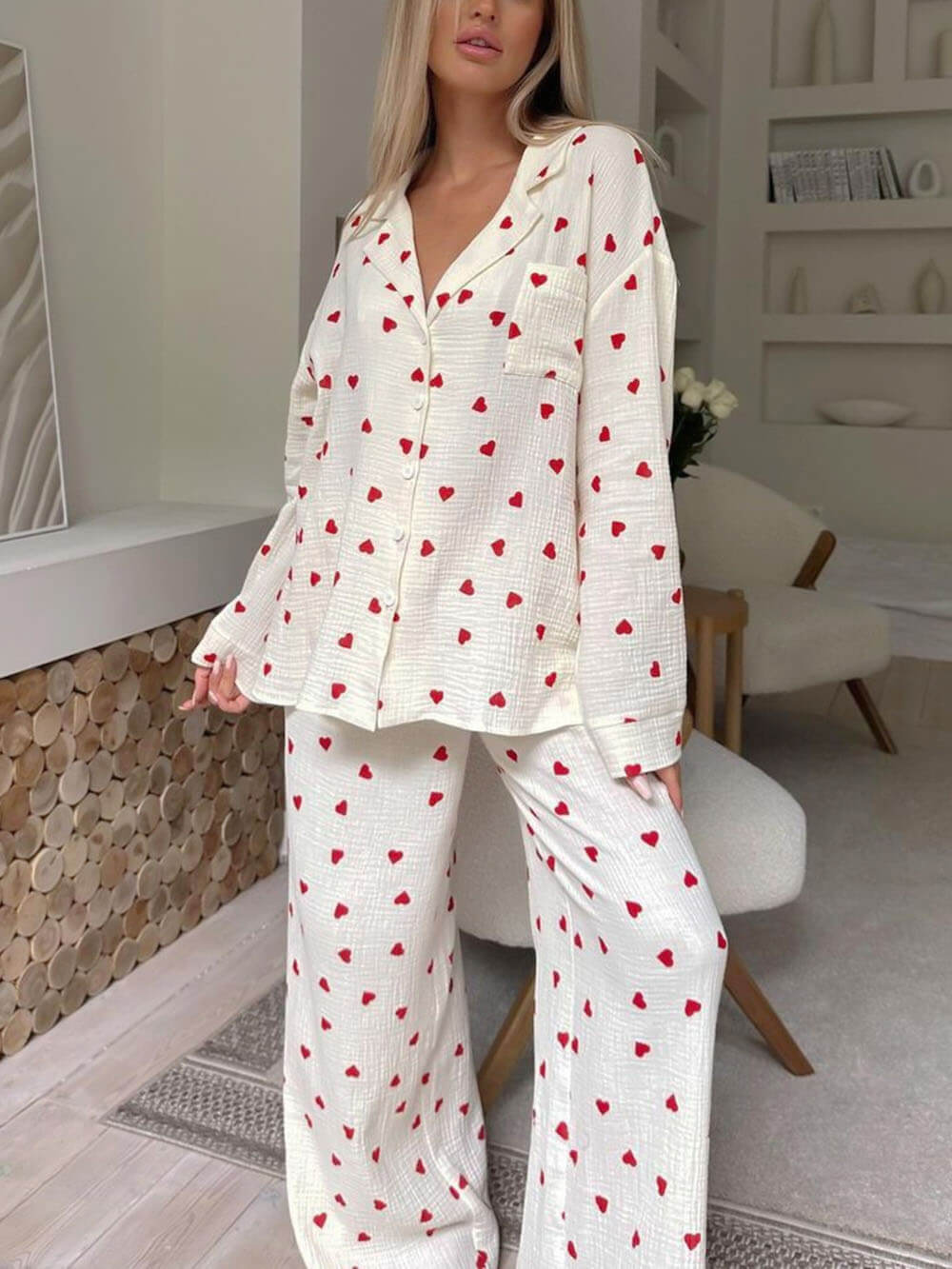 Hvidt Bomulds-Pyjamassæt med Hjerteprint til Damer – detalje 3