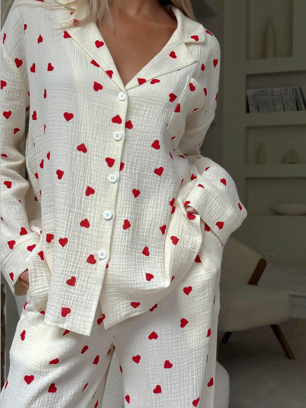 Hvidt Bomulds-Pyjamassæt med Hjerteprint til Damer – detalje 5