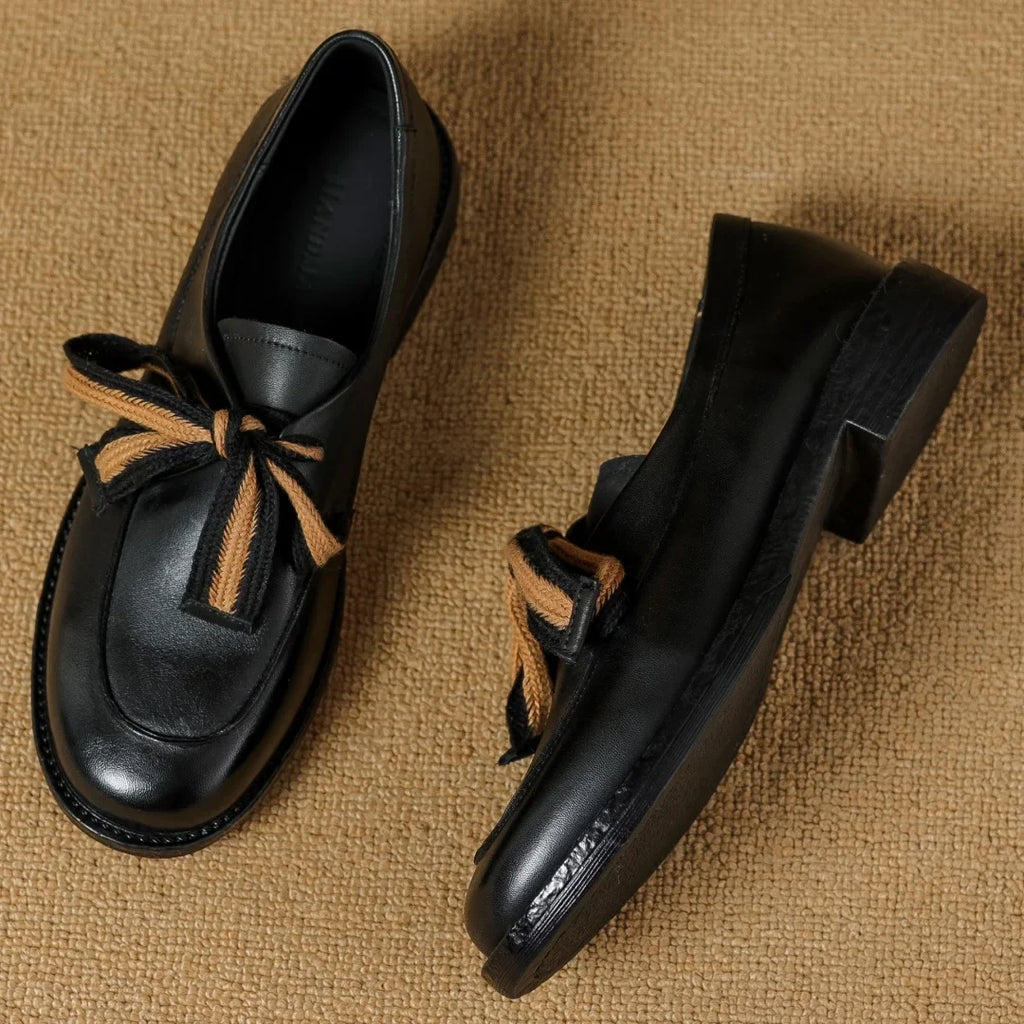 Two-tone woven leather loafer, detail view 21