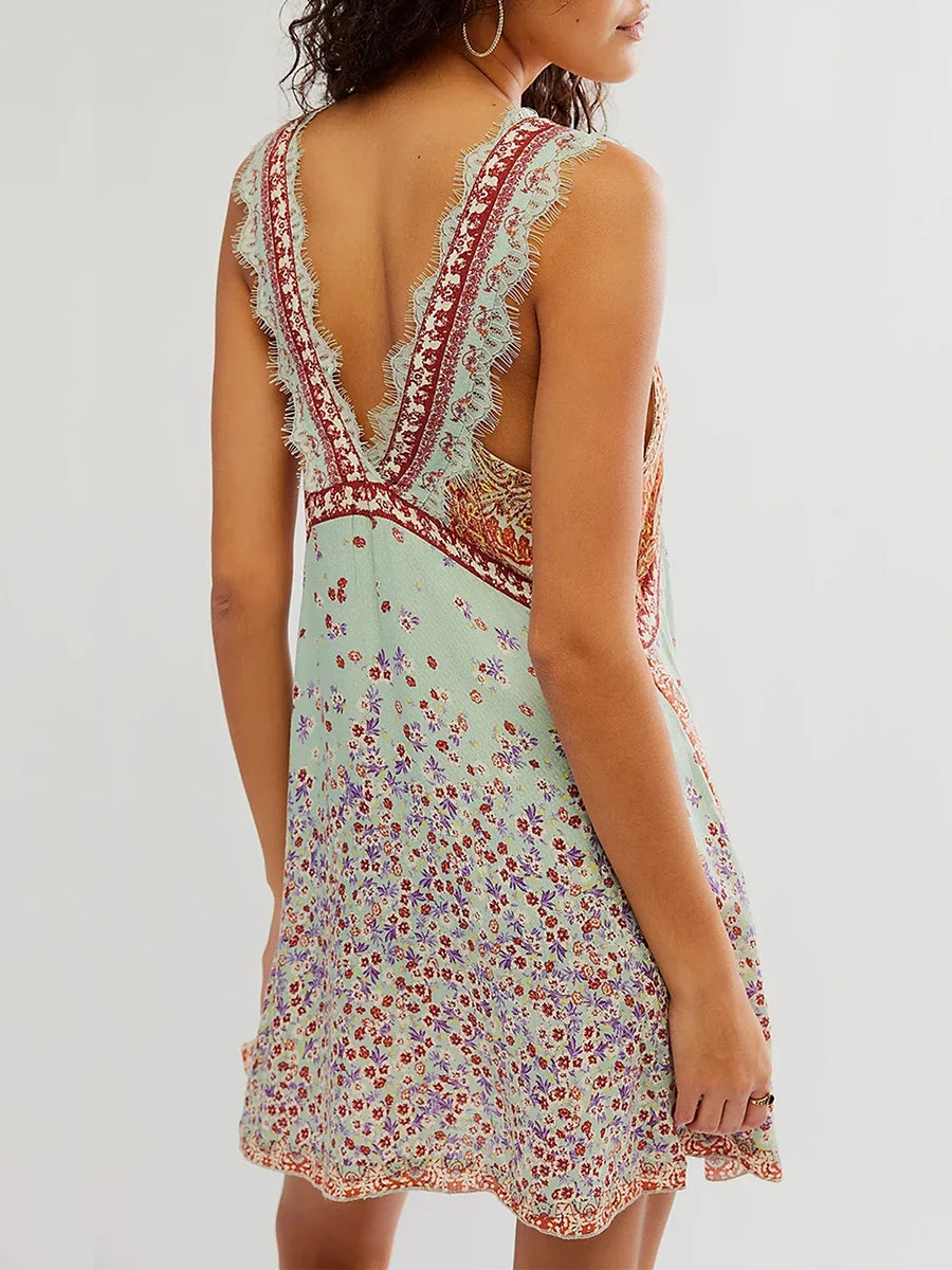 Lace-trim floral V-neck mini dress, detail view 2