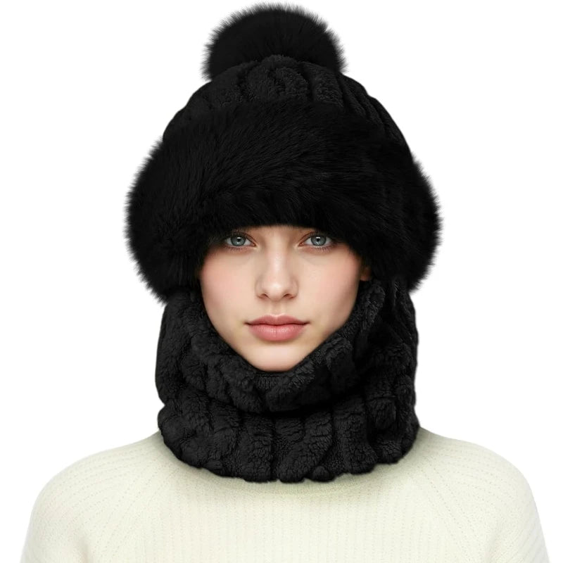 Sort elefanthue med pompon set forfra