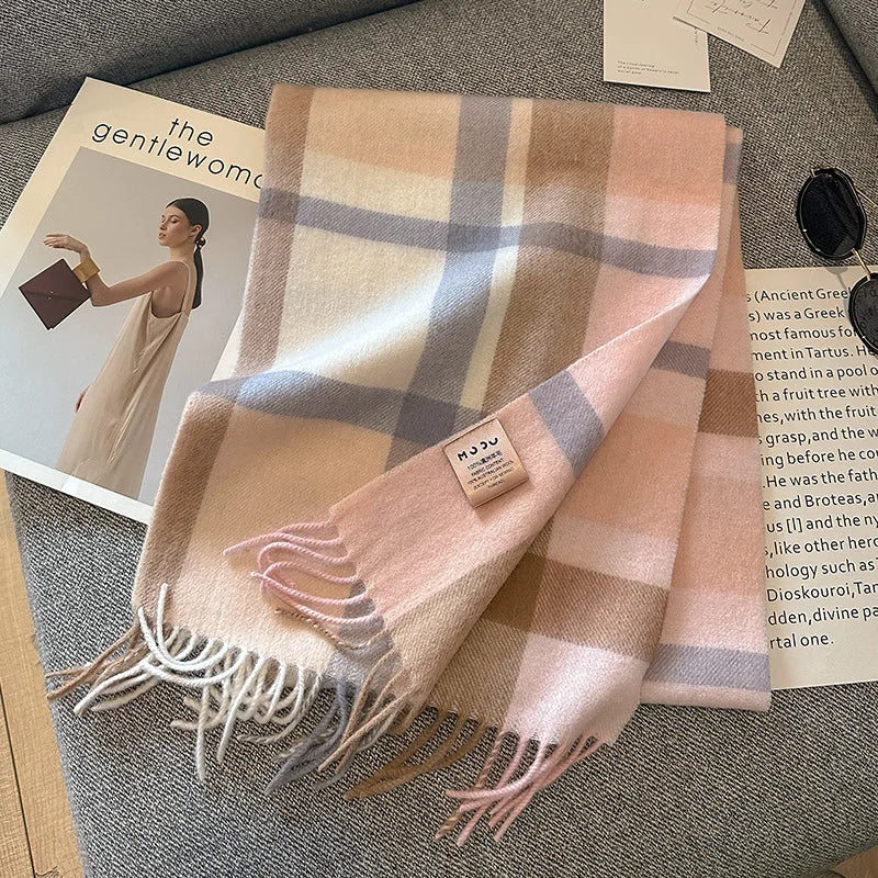 Australsk uldponcho stylet over jakke