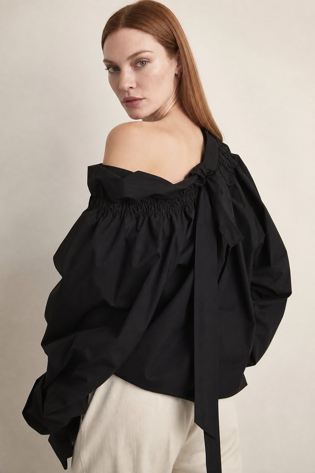 Ruffle collar bow tie blouse in Black