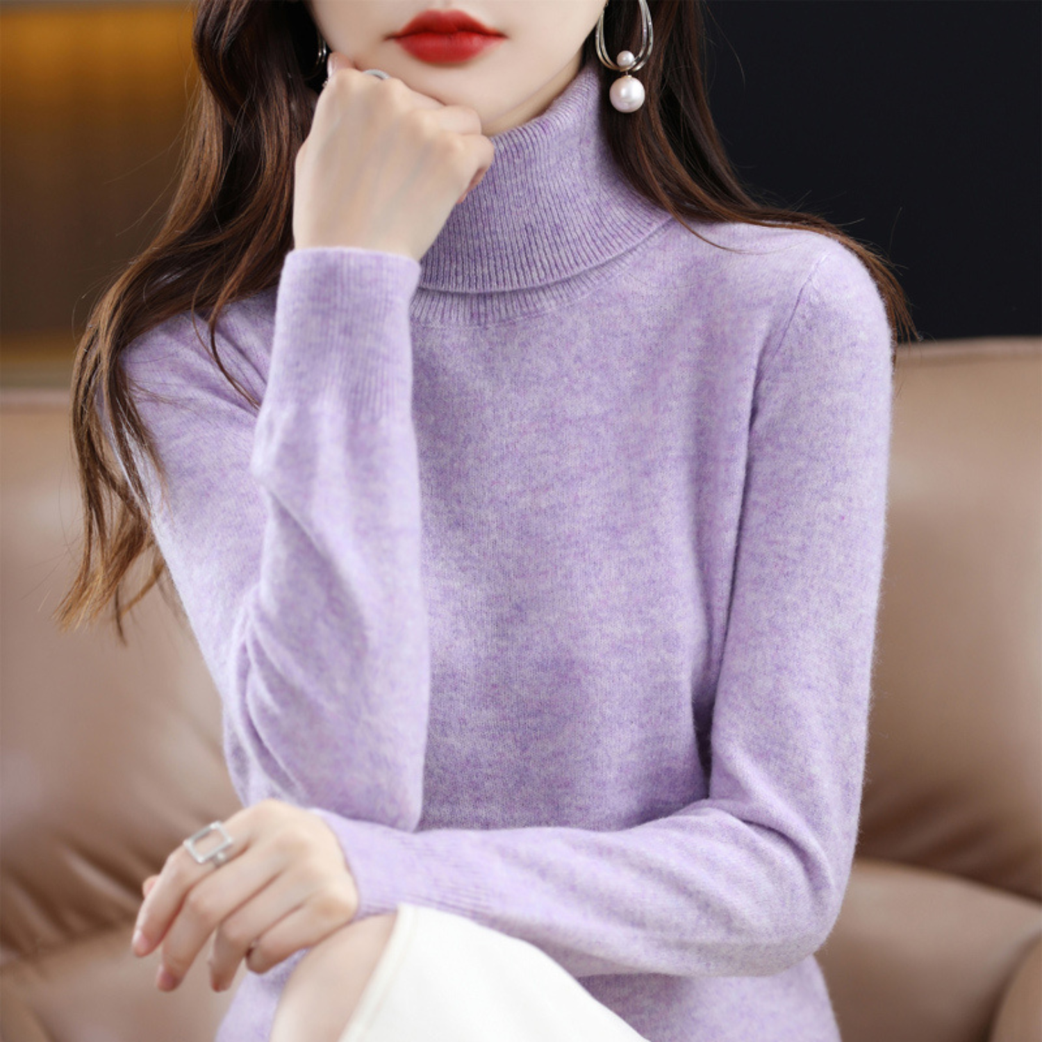 Elegant Sort Cashmere Sweater med Rullekrave