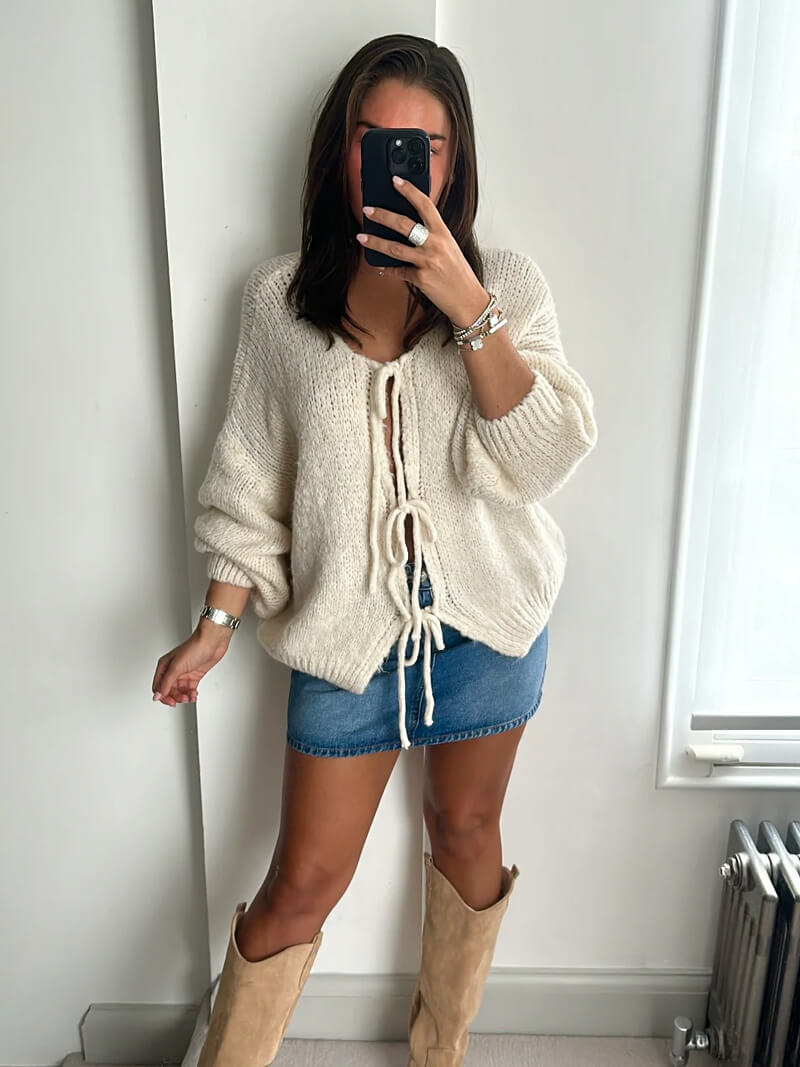 Elegant Snøret Cardigan Sweater