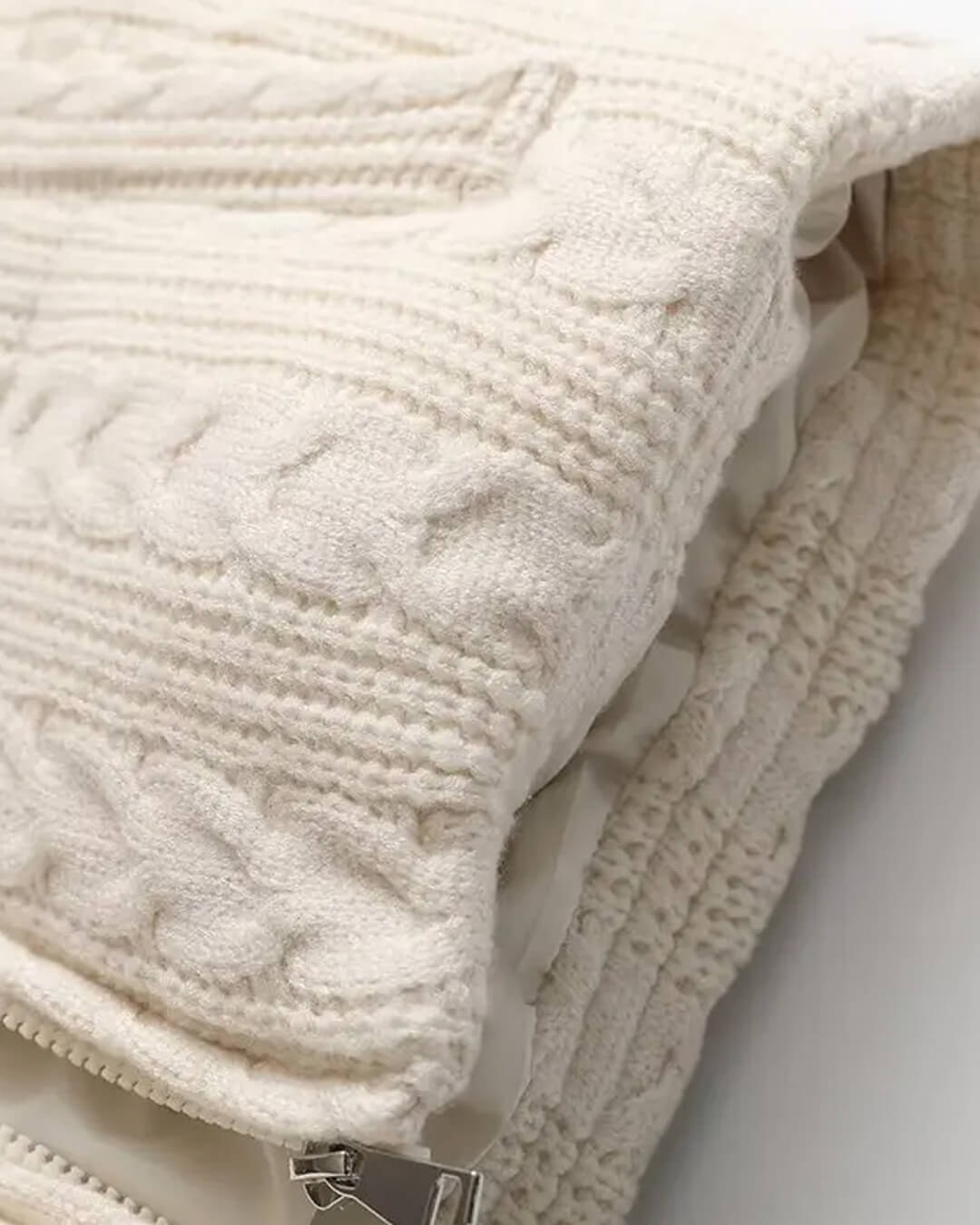 Strikket vest til damer i beige, str. L, styling