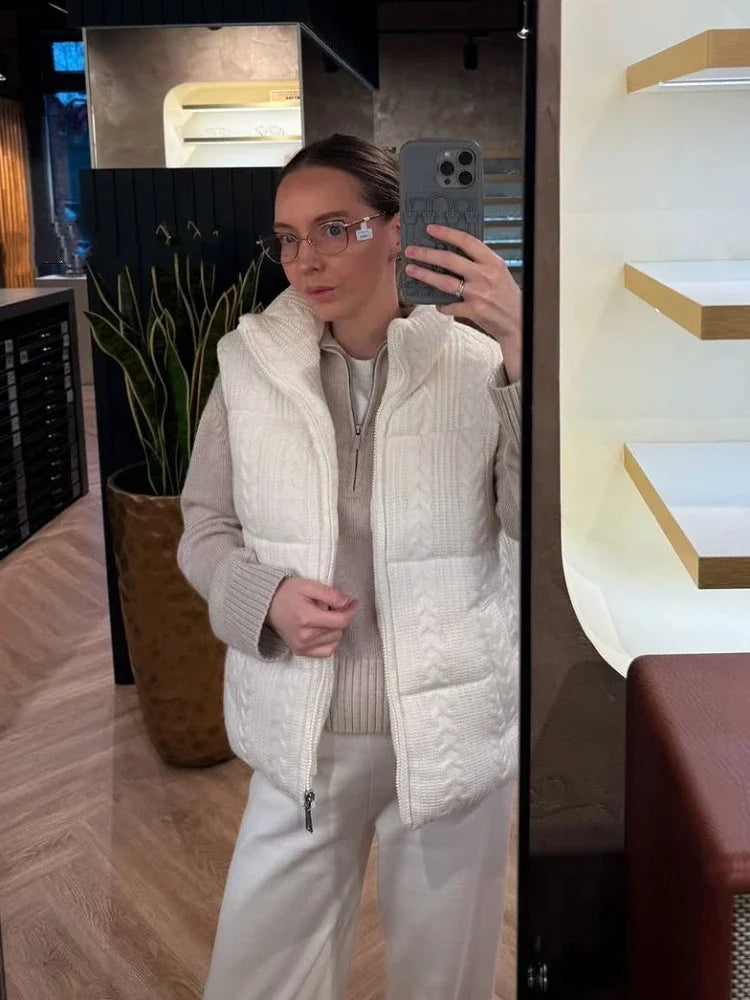 Strikket vest til damer, detalje af lomme