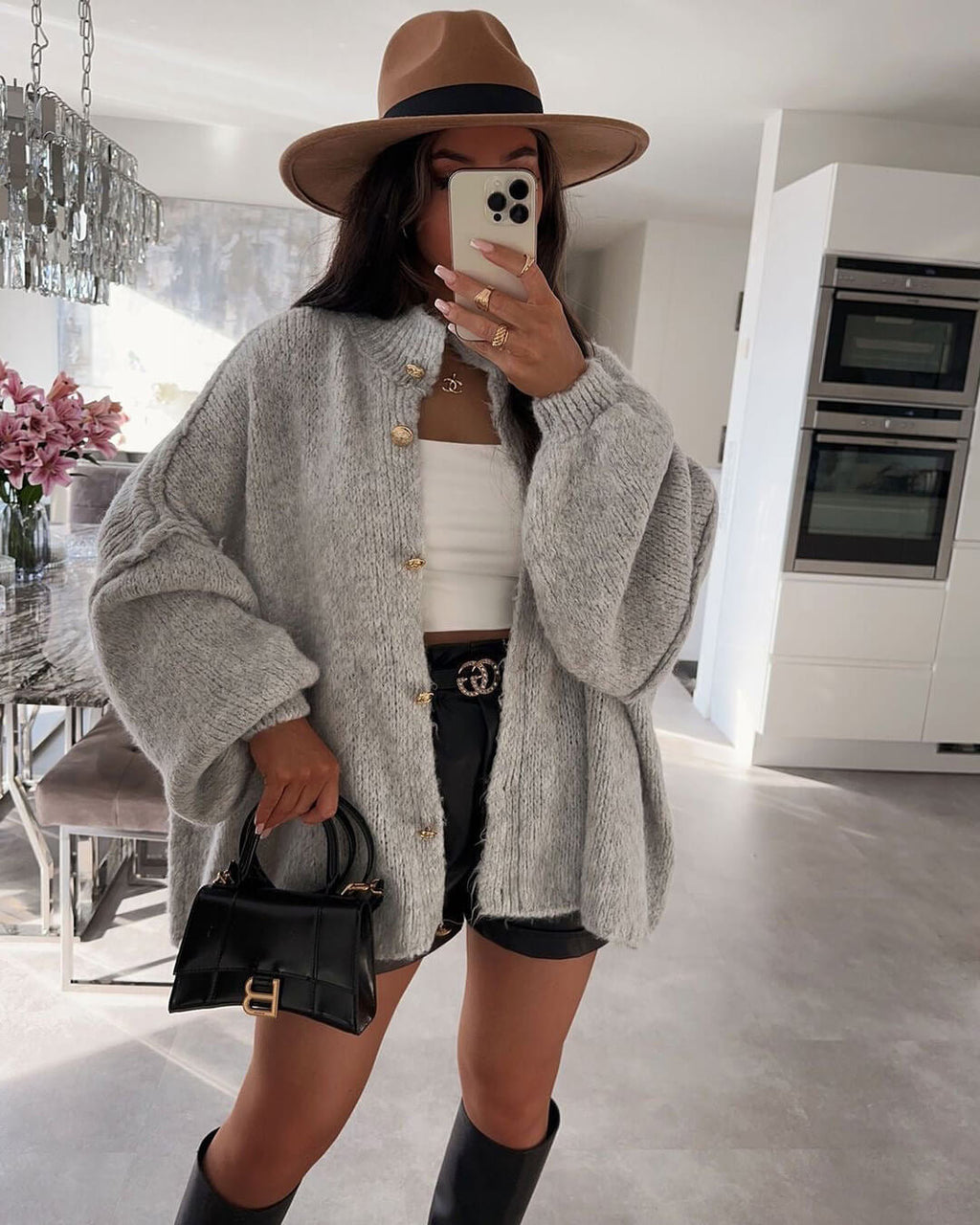 Oversized lang cardigan, set forfra