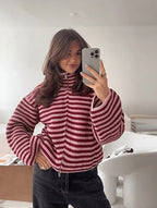 Stribet strik-sweater med lynlås, detalje af strikstruktur