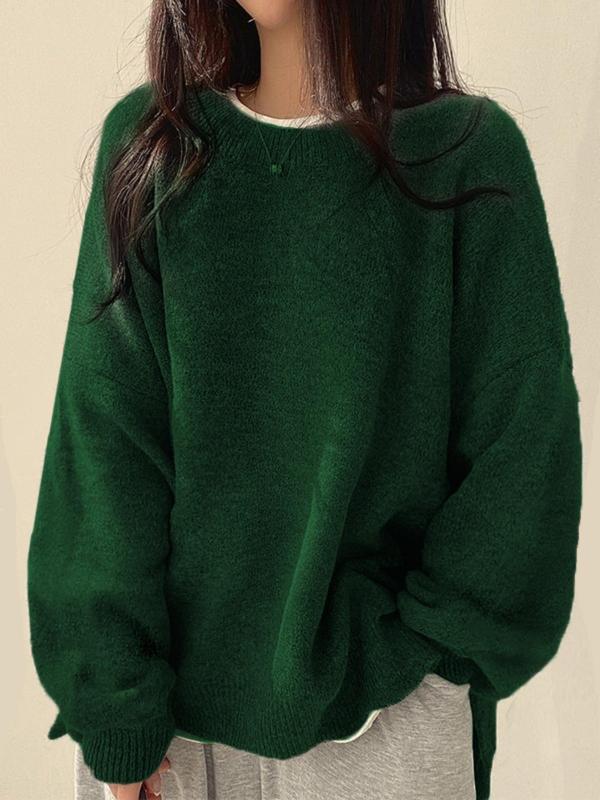 Strik-sweater med faldende skuldre, gående model